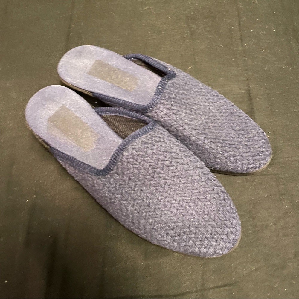 4/$20 | Blue Slip on Slippers with 1.5” heel